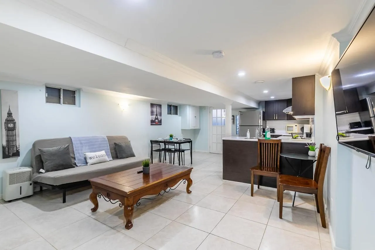 Pet-Friendly Suite In The Heart Of Trinity Bellwoods Toronto
